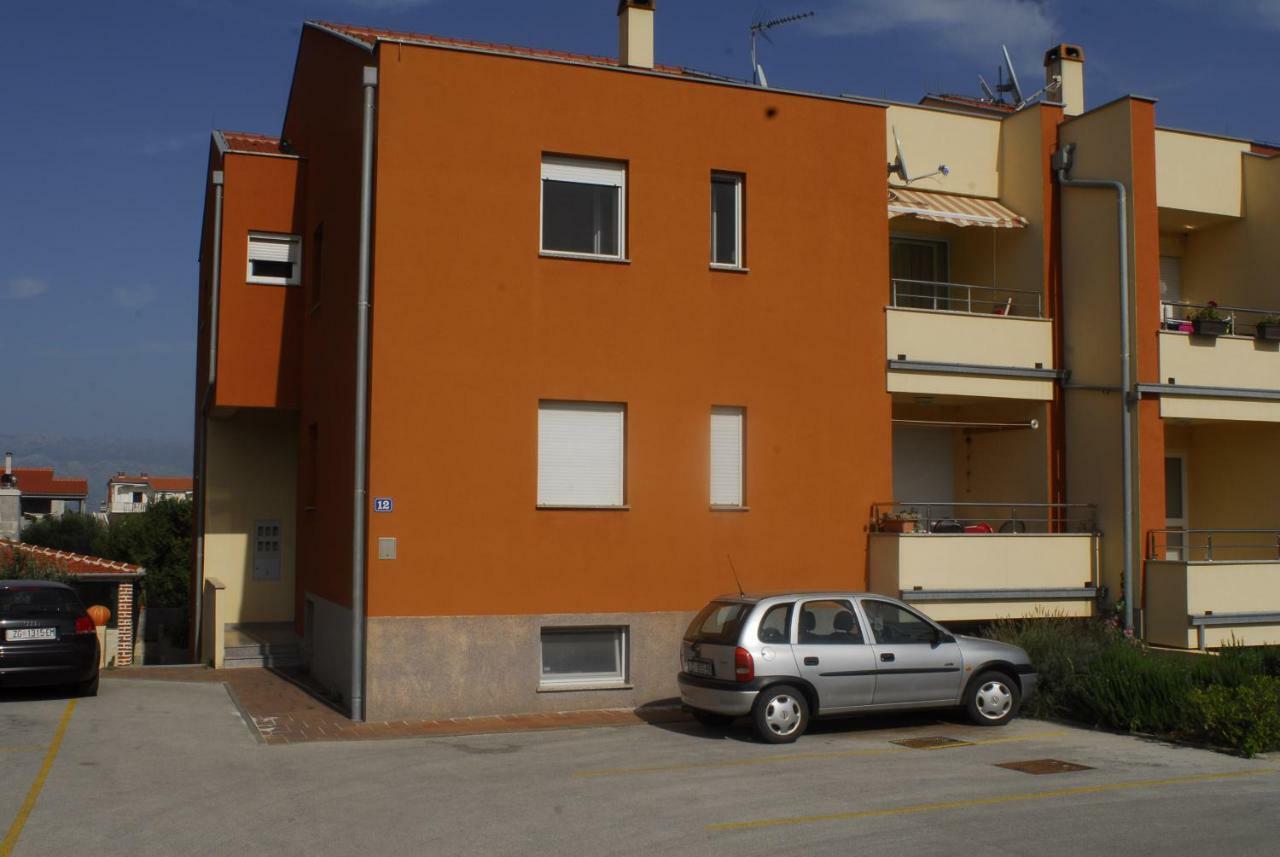Apartment Pijaca Nin Exterior photo